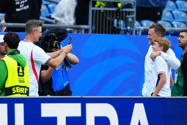 Justin Rose and Luke Donald take photos of each other ahead of kick-off England v Ghana, 2026 FIFA World Cup, WM, Weltmeisterschaft, Fussball Group L, Football, Boston Stadium, Foxborough, Massachusetts, USA - 23 Jun 2026Foxborough Boston Stadium Massachusetts (MA) United States of America EDITORIAL USE ONLY No use with unauthorised audio, video, data, fixture lists, club league logos or live services. Online in-match use limited to 120 images, no video emulation. No use in betting, games or single club league player publications.  Copyright: xJavierxGarcia Shutterstockx 16956021al