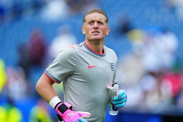 Jordan Pickford of England ahead of kick-off England v Ghana, 2026 FIFA World Cup, WM, Weltmeisterschaft, Fussball Group L, Football, Boston Stadium, Foxborough, Massachusetts, USA - 23 Jun 2026Foxborough Boston Stadium Massachusetts (MA) United States of America EDITORIAL USE ONLY No use with unauthorised audio, video, data, fixture lists, club league logos or live services. Online in-match use limited to 120 images, no video emulation. No use in betting, games or single club league player publications.  Copyright: xJavierxGarcia Shutterstockx 16956021an