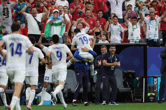 The players of Uzbekistan celebrate a goal that was later disallowed during the Group K soccer match between Portugal and Uzbekistan at the 2026 FIFA World Cup, WM, Weltmeisterschaft, Fussball 2026 group stage match at the Houston stadium, United States, 23 June 2026. FIFA World Cup 2026 - Group K - Portugal vs Uzbekistan !ACHTUNG: NUR REDAKTIONELLE NUTZUNG!  Copyright: xKennethxFernandezx GRAF4381 0859844343st
