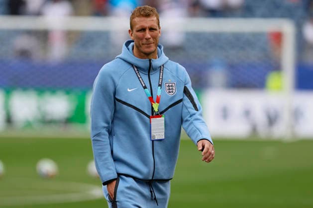 England v Ghana: Group L - FIFA World Cup, WM, Weltmeisterschaft, Fussball 2026 Dan Burn of England inspect the pitch before the FIFA World Cup 2026 Group L match between England and Ghana at Boston Stadium on June 23, 2026 in Foxborough, United States. Foxborough Boston Stadium MA United States Copyright: xAllstarxPicturexLibraryxLtdx