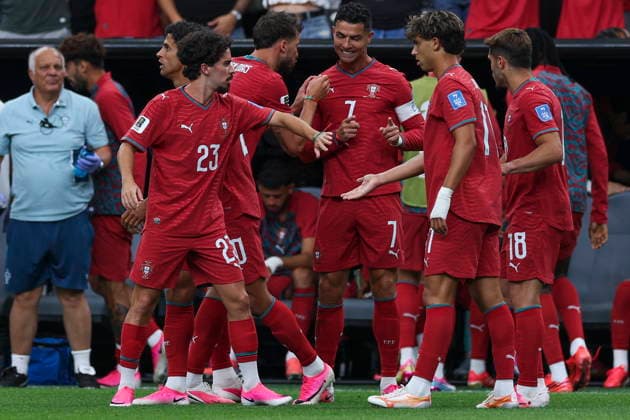 FIFA World Cup, WM, Weltmeisterschaft, Fussball 2026 - Portugal vs Uzbekistan Portugal s player Cristiano Ronaldo (C) celebrates with team mates the victory over Uzbekistan during the FIFA World Cup 2026 Group K soccer match held at Houston Stadium, Texas, USA, 23 June 2026. Houston Texas UNITED STATES  Copyright: xMIGUELxA.xLOPESx