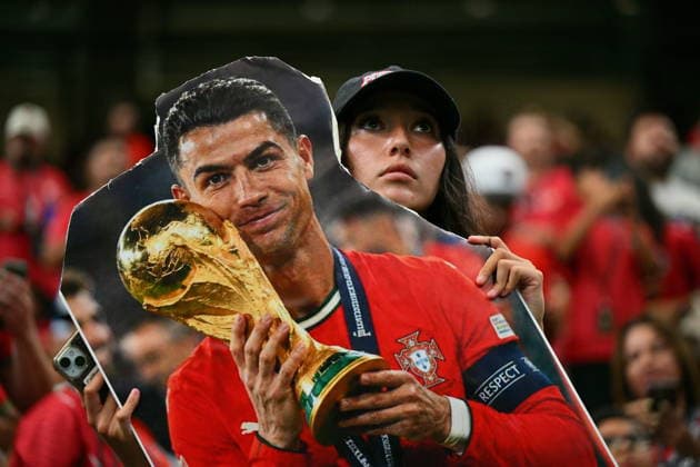 FIFA World Cup, WM, Weltmeisterschaft, Fussball 2026 - Group K - Portugal vs Uzbekistan A soccer fan with a cardboard of Cristiano Ronaldo of Portugal reacts during the FIFA World Cup 2026 group stage match Portugal against Uzbekistan, in Houston, USA, 23 June 2026. HOUSTON United States  Copyright: xSAMxWASSONx