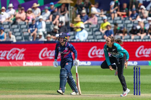 New Zealand v Scotland - ICC Women s T20 World Cup England & Wales 2026 Amelia Kerr of New Zealand bowls as Katherine Fraser of Scotland edges forward during the ICC Women s T20 World Cup Group 2 match between New Zealand and Scotland at Seat Unique Stadium in Bristol, United Kingdom, on June 23, 2026. Bristol Gloucestershire United Kingdom  Copyright: xMIxNewsx originalFilename:fletcher-newzeala260623_npXr2.jpg