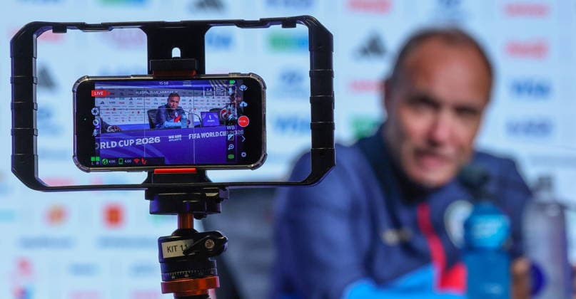 FIFA World Cup, WM, Weltmeisterschaft, Fussball 2026 - Haiti press conference, PK, Pressekonferenz Haiti™s national soccer team head coach Sebastien Migne attends a press conference in Atlanta, Georgia, USA, 23 June 2026. Morocco will face Haiti on 24 June in a FIFA World Cup 2026 group C match. ATLANTA United States  Copyright: xRONALDxWITTEKx