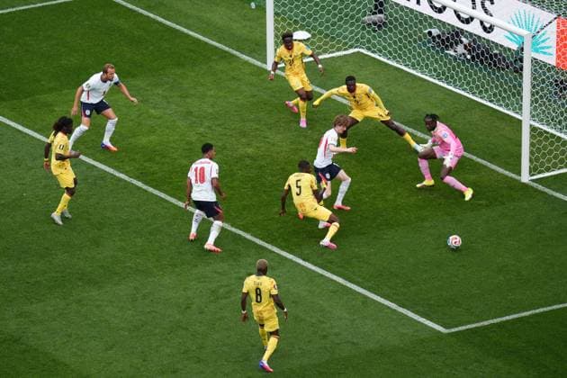 Anthony Gordon of England and Thomas Partey of Ghana compete for the ball England v Ghana, 2026 FIFA World Cup, WM, Weltmeisterschaft, Fussball Group L, Football, Boston Stadium, Foxborough, Massachusetts, USA - 23 Jun 2026Foxborough Boston Stadium Massachusetts (MA) United States of America EDITORIAL USE ONLY No use with unauthorised audio, video, data, fixture lists, club league logos or live services. Online in-match use limited to 120 images, no video emulation. No use in betting, games or single club league player publications.  Copyright: xIsmaelxAdnan Shutterstockx 16956027bn