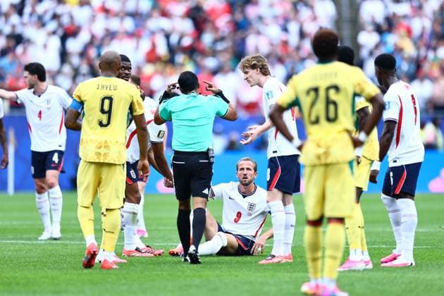 Harry Kane of England goes down with a head injury England v Ghana, 2026 FIFA World Cup, WM, Weltmeisterschaft, Fussball Group L, Football, Boston Stadium, Foxborough, Massachusetts, USA - 23 Jun 2026Foxborough Boston Stadium Massachusetts (MA) United States of America EDITORIAL USE ONLY No use with unauthorised audio, video, data, fixture lists, club league logos or live services. Online in-match use limited to 120 images, no video emulation. No use in betting, games or single club league player publications.  Copyright: xMichaelxZemanek Shutterstockx 16956026at