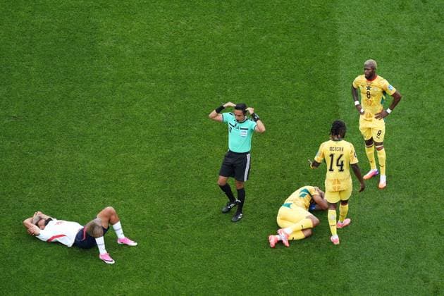 Reece James of England goes down with a head injury England v Ghana, 2026 FIFA World Cup, WM, Weltmeisterschaft, Fussball Group L, Football, Boston Stadium, Foxborough, Massachusetts, USA - 23 Jun 2026Foxborough Boston Stadium Massachusetts (MA) United States of America EDITORIAL USE ONLY No use with unauthorised audio, video, data, fixture lists, club league logos or live services. Online in-match use limited to 120 images, no video emulation. No use in betting, games or single club league player publications.  Copyright: xIsmaelxAdnan Shutterstockx 16956027by