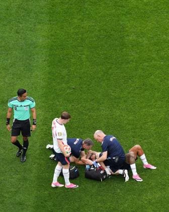 Reece James of England receives treatment England v Ghana, 2026 FIFA World Cup, WM, Weltmeisterschaft, Fussball Group L, Football, Boston Stadium, Foxborough, Massachusetts, USA - 23 Jun 2026Foxborough Boston Stadium Massachusetts (MA) United States of America EDITORIAL USE ONLY No use with unauthorised audio, video, data, fixture lists, club league logos or live services. Online in-match use limited to 120 images, no video emulation. No use in betting, games or single club league player publications.  Copyright: xIsmaelxAdnan Shutterstockx 16956027bz