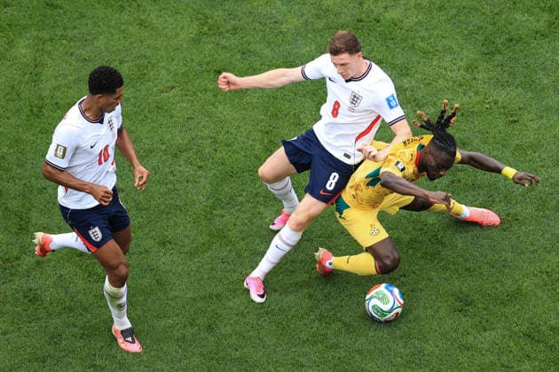 Football - FIFA World Cup, WM, Weltmeisterschaft, Fussball - Group L - England v Ghana 23rd June 2026 - FIFA World Cup - Group L - England v Ghana - Elliot Anderson of England and Gideon Mensah of Ghana - Photo: Simon Stacpoole Offside. Foxborough USA *** Fußball – FIFA-Weltmeisterschaft, Gruppe L  Copyright: xSimonxStacpoolexOffside