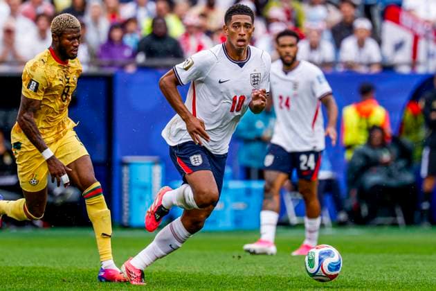Jude Bellingham of England dribbles with the ball , Group L - FIFA World Cup, WM, Weltmeisterschaft, Fussball 2026, England v Ghana, Boston Stadium, June 23, 2026, Boston, United States.