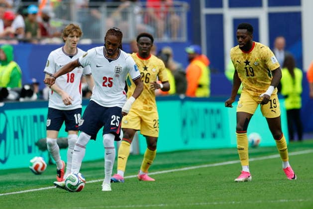 BOSTON STADIUM FOXBOROUGH MASSACHUSETTS USA 23.06.2026 FIFA MISTRZOSTWA SWIATA 2026 W PILKA NOZNA W USA MECZ GRUPA L ENGLAND I AND GHANA FIFA World Cup, WM, Weltmeisterschaft, Fussball 2026 Group L match between England and Ghana at Boston Stadium in Foxborough, Massachusetts on June 23, 2026 N Z England defender Djed Spence (25) Ghana forward Inaki Williams (19) KAMIL KRZACZYNSKI NEWSPIX.PL --- newspix.pl POLAND OUT!  KSK