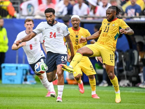 Reece James (England) and Antoine Semenyo (Ghana) battle for the ball during the FIFA World Cup, WM, Weltmeisterschaft, Fussball 2026 Group L match between England and Ghana at Boston Stadium on June 23, 2026 in Boston, United States. (Photo by Harry Langer DeFodi Images) - *** Reece James of England and Antoine Semenyo of Ghana battle for the ball during the 2026 FIFA World Cup Group L match between England and Ghana at Boston Stadium on June 23, 2026, in Boston, United States. Photo by Harry Langer, DeFodi Images,detected_source_language