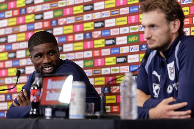 SOCCER - FIFA World Cup, WM, Weltmeisterschaft, Fussball 2026, preview SANTA BARBARA,CALIFORNIA,USA,23.JUN.26 - SOCCER - FIFA World Cup 2026, USA, Mexico, Canada, preview, OEFB, Oesterreichischer Fussball-Bund, press conference, PK, Pressekonferenz team AUT. Image shows Kevin Danso and Stefan Posch (AUT).  GEPAxpictures xArminxRauthner