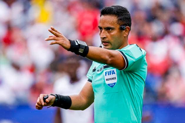 referee Said Martinez gestures , Group L - FIFA World Cup, WM, Weltmeisterschaft, Fussball 2026, England v Ghana, Boston Stadium, June 23, 2026, Boston, United States.