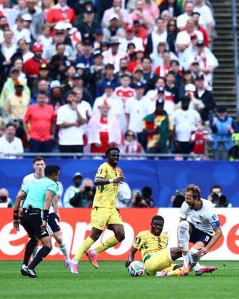 Thomas Partey of Ghana challenges Harry Kane of England England v Ghana, 2026 FIFA World Cup, WM, Weltmeisterschaft, Fussball Group L, Football, Boston Stadium, Foxborough, Massachusetts, USA - 23 Jun 2026Foxborough Boston Stadium Massachusetts (MA) United States of America EDITORIAL USE ONLY No use with unauthorised audio, video, data, fixture lists, club league logos or live services. Online in-match use limited to 120 images, no video emulation. No use in betting, games or single club league player publications.  Copyright: xMichaelxZemanek Shutterstockx 16956026ch