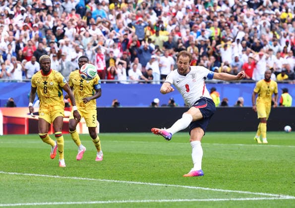 Foxborough, USA, 23rd June 2026. Harry Kane of England shoots over the bar during the England vs Ghana FIFA World Cup, WM, Weltmeisterschaft, Fussball match at Gillette Stadium, Foxborough. Picture credit should read: Paul Terry Sportimage EDITORIAL USE ONLY. No use with unauthorised audio, video, data, fixture lists, club league logos or live services. Online in-match use limited to 120 images, no video emulation. No use in betting, games or single club league player publications. SPI_110_PT_Eng_Ghana SPI-4840-0116