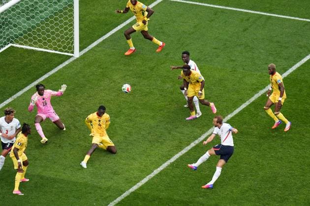 Harry Kane of England blazes a shot over the crossbar from close range England v Ghana, 2026 FIFA World Cup, WM, Weltmeisterschaft, Fussball Group L, Football, Boston Stadium, Foxborough, Massachusetts, USA - 23 Jun 2026Foxborough Boston Stadium Massachusetts (MA) United States of America EDITORIAL USE ONLY No use with unauthorised audio, video, data, fixture lists, club league logos or live services. Online in-match use limited to 120 images, no video emulation. No use in betting, games or single club league player publications.  Copyright: xIsmaelxAdnan Shutterstockx 16956027dr