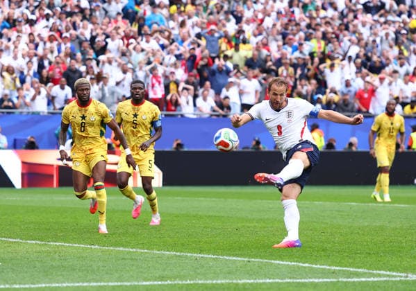 Foxborough, USA, 23rd June 2026. Harry Kane of England shoots over the bar during the England vs Ghana FIFA World Cup, WM, Weltmeisterschaft, Fussball match at Gillette Stadium, Foxborough. Picture credit should read: Paul Terry Sportimage EDITORIAL USE ONLY. No use with unauthorised audio, video, data, fixture lists, club league logos or live services. Online in-match use limited to 120 images, no video emulation. No use in betting, games or single club league player publications. SPI_111_PT_Eng_Ghana SPI-4840-0117