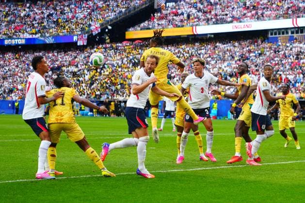 Harry Kane of England attempts to reach a cross England v Ghana, 2026 FIFA World Cup, WM, Weltmeisterschaft, Fussball Group L, Football, Boston Stadium, Foxborough, Massachusetts, USA - 23 Jun 2026Foxborough Boston Stadium Massachusetts (MA) United States of America EDITORIAL USE ONLY No use with unauthorised audio, video, data, fixture lists, club league logos or live services. Online in-match use limited to 120 images, no video emulation. No use in betting, games or single club league player publications.  Copyright: xJavierxGarcia Shutterstockx 16956021ec
