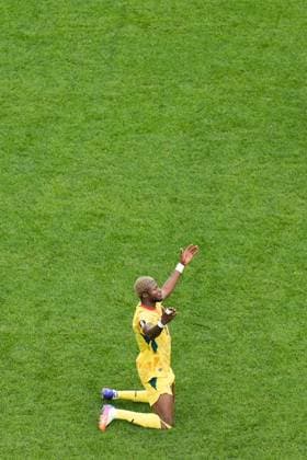 Kwasi Sibo of Ghana celebrates after the full time whistle England v Ghana, 2026 FIFA World Cup, WM, Weltmeisterschaft, Fussball Group L, Football, Boston Stadium, Foxborough, Massachusetts, USA - 23 Jun 2026Foxborough Boston Stadium Massachusetts (MA) United States of America EDITORIAL USE ONLY No use with unauthorised audio, video, data, fixture lists, club league logos or live services. Online in-match use limited to 120 images, no video emulation. No use in betting, games or single club league player publications.  Copyright: xIsmaelxAdnan Shutterstockx 16956027ea