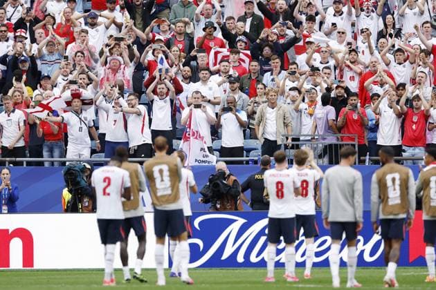 FOXBOROUGH - England thanks the fans during the FIFA 2026 World Cup Group L match between England and Ghana at Boston Stadium on June 23, 2026, in Foxborough, United States. MAURICE VAN STEEN ANP FIFA World Cup, WM, Weltmeisterschaft, Fussball 2026 2026 xVIxANPxSportx xMauricexvanxSteenxIVx 561784145 originalFilename: 561784145.jpg