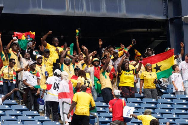 Ghana fans dance in the stangs before the start of the of the FIFA World Cup, WM, Weltmeisterschaft, Fussball match between England and Ghana at Gillette Stadium in Foxborough, Massachusetts, on Tuesday, June 23, 2026.  BOP20260623006 CJxGUNTHER