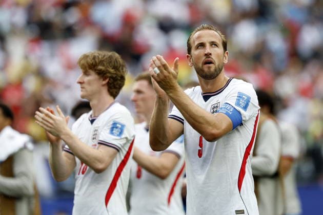 FIFA World Cup, WM, Weltmeisterschaft, Fussball 2026 - Group L - England vs Ghana Harry Kane of England and his teammates greet their supporters after the FIFA World Cup 2026 group stage match England against Ghana, in Boston, Massachusetts, USA, 23 June 2026. Foxborough United States  Copyright: xGREGxM.xCOOPERx