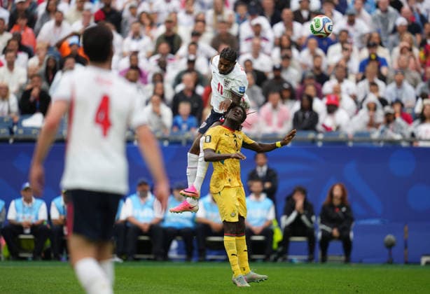 Caleb Yirenkyi (Ghana) and Marcus Rashford (England) battle for the ball during England and Ghana, Group L FIFA World Cup, WM, Weltmeisterschaft, Fussball 2026, Boston Stadium, Boston, USA on June 23, 2026. Thor Wegner DeFodi Images. (Photo by DeFodi Images) - *** Caleb Yirenkyi of Ghana and Marcus Rashford of England battle for the ball during the England vs. Ghana match in Group L of the 2026 FIFA World Cup at Boston Stadium in Boston, USA, on June 23, 2026. Photo by DeFodi Images (Thor Wegner),detected_source_language