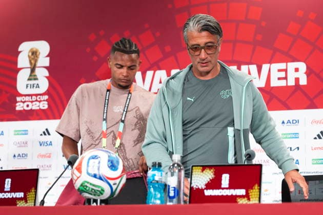 Switzerland press conference, PK, Pressekonferenz during the 2026 FIFA World Cup, WM, Weltmeisterschaft, Fussball in Vancouver Switzerland s head coach Murat Yakin (R) and his player Manuel Akanji take their seats on the podium at the start of a press conference one day ahead of the 2026 FIFA World Cup Group B soccer match between Switzerland and Canada at the BC Place stadium in Vancouver, Canada, 23 June 2026. VANCOUVER Canada  Copyright: xPETERxKLAUNZERx