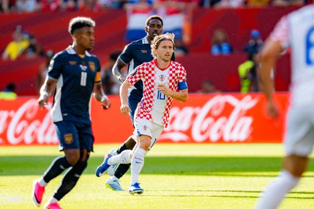FIFA Fussball Weltmeisterschaft 2026, Gruppe L, Spiel 2, Panama vs. Kroatien, 23.06.2026 im Toronto Stadium, Toronto Luka Modric (Kroatien) Jose Cordoba (Panama) *** 2026 FIFA World Cup, Group L, Match 2, Panama vs. Croatia, June 23, 2026, at Toronto Stadium, Toronto Luka Modric (Croatia) Jose Cordoba (Panama),detected_source_language Copyright: xBahhoxKarax