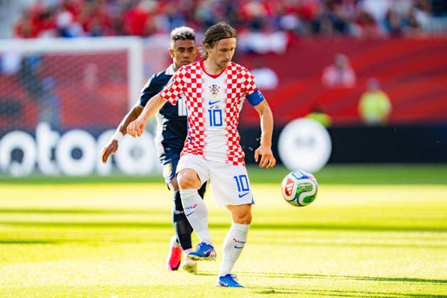 FIFA Fussball Weltmeisterschaft 2026, Gruppe L, Spiel 2, Panama vs. Kroatien, 23.06.2026 im Toronto Stadium, Toronto Luka Modric (Kroatien) Edgar Barcenas (Panama) *** 2026 FIFA World Cup, Group L, Match 2, Panama vs. Croatia, June 23, 2026, at Toronto Stadium, Toronto Luka Modric (Croatia) Edgar Barcenas (Panama),detected_source_language Copyright: xBahhoxKarax