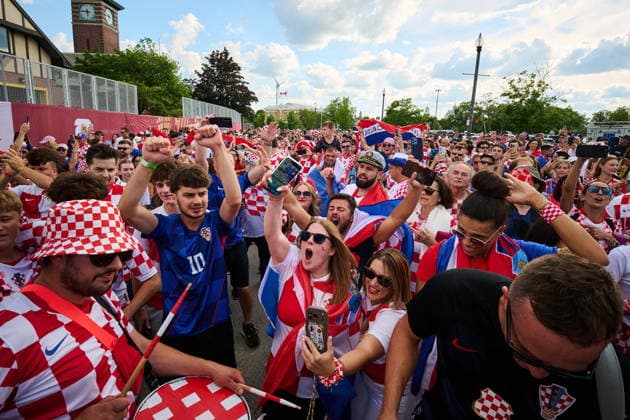 June 23, 2026, Toronto, On, Canada: Croatia fans march towards Toronto Stadium before a FIFA World Cup, WM, Weltmeisterschaft, Fussball group-stage soccer match against Panama in Toronto, on Tuesday, June 23, 2026. Canada News - June 23, 2026  - ZUMAc35_ 20260623_zaf_c35_132 Copyright: xSammyxKoganx