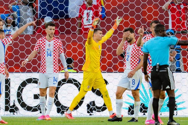 FIFA Fussball Weltmeisterschaft 2026, Gruppe L, Spiel 2, Panama vs. Kroatien, 23.06.2026 im Toronto Stadium, Toronto Dominik Livakovic (Kroatien) Ivan Perisic (Kroatien) *** 2026 FIFA World Cup, Group L, Match 2, Panama vs. Croatia, June 23, 2026, at Toronto Stadium, Toronto Dominik Livakovic (Croatia) Ivan Perisic (Croatia),detected_source_language Copyright: xBahhoxKarax
