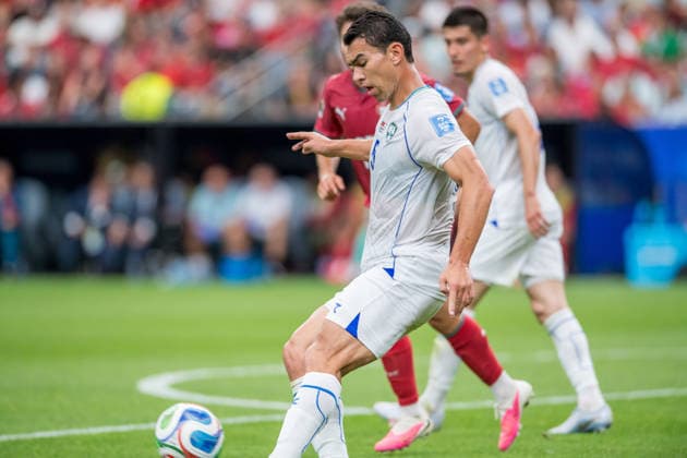 June 23, 2026: Uzbekistan defender Ruslam Ashurmatov (5) controls the ball during a FIFA World Cup, WM, Weltmeisterschaft, Fussball Group K match between Portugal and Uzbekistan in Houston, TX. .. CSM - ZUMAc04_ 20260623_zma_c04_140 Copyright: xTraskxSmithx