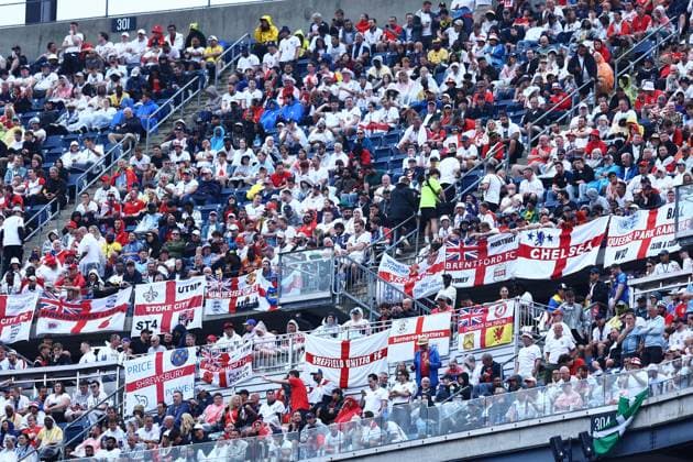 England supporters display flags England v Ghana, 2026 FIFA World Cup, WM, Weltmeisterschaft, Fussball Group L, Football, Boston Stadium, Foxborough, Massachusetts, USA - 23 Jun 2026Foxborough Boston Stadium Massachusetts (MA) United States of America EDITORIAL USE ONLY No use with unauthorised audio, video, data, fixture lists, club league logos or live services. Online in-match use limited to 120 images, no video emulation. No use in betting, games or single club league player publications.  Copyright: xMichaelxZemanek Shutterstockx 16956026fr