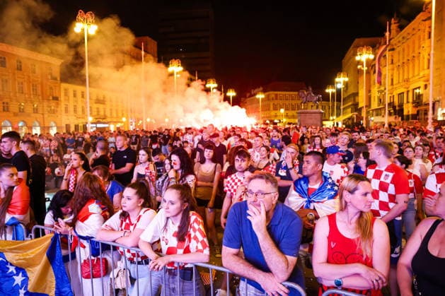 Celebration Croatia - Panama Croatian fans celebrate after the 1-0 win after the FIFA World Cup, WM, Weltmeisterschaft, Fussball 2026 Group L match between Panama and Croatia at Ban Jelacic Square in Zagreb, Croatia on June 24, 2026.  JosipxMikacic PIXSELL
