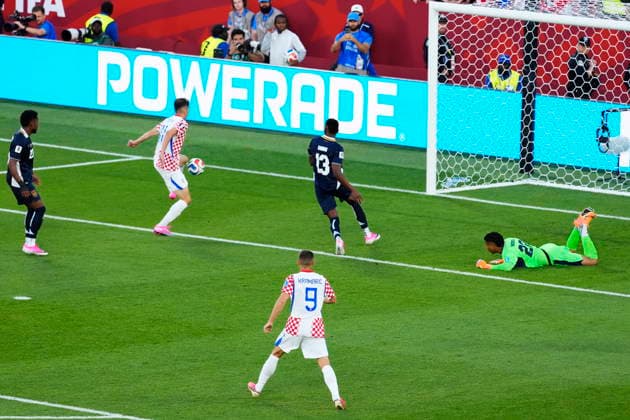 June 23, 2026, Toronto, On, CANADA: Croatia s Ante Budimir (second left) scores on Panama goalkeeper Orlando Mosquera (22) as Jiovany Ramos (13) defends during the second half of a World Cup Group L soccer match, in Toronto, on Tuesday, June 23, 2026. Canada News - June 23, 2026  - ZUMAc35_ 20260623_zaf_c35_206 Copyright: xChrisxYoungx