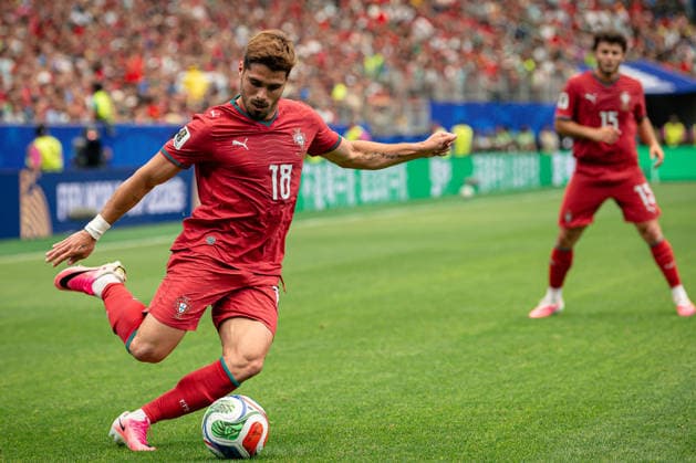 June 23, 2026: Portugal forward PEDRO NETO (18) during the FIFA World Cup, WM, Weltmeisterschaft, Fussball 2026 Group K soccer game between Portugal and Uzbekistan at the Houston Stadium in Houston, TX, Tuesday, June 23, 2026. Portugal won 5:0. World Cup 2026: Portugal 5:0 Uzbekistan  - ZUMAp213 20260623_znp_p213_064 Copyright: xLynnxPenningtonx