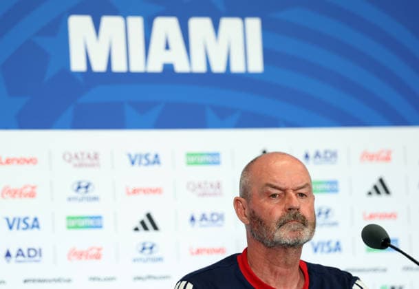 (260624) -- MIAMI, June 24, 2026 -- Stephen Clarke, head coach of Scotland, attends a press conference, PK, Pressekonferenz at the FIFA World Cup, WM, Weltmeisterschaft, Fussball 2026 at Miami Stadium, Miami, the United States, June 23, 2026. ) (SP)U.S.-MIAMI-FOOTBALL-FIFA WORLD CUP-PRESS CONFERENCE-SCOTLAND ZhangxChen 