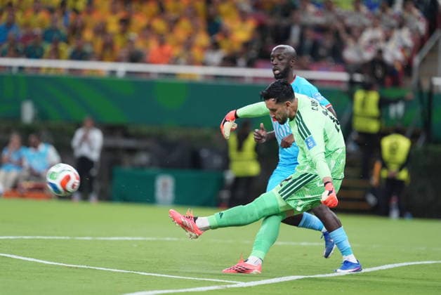 Colombia v DR Congo - FIFA World Cup, WM, Weltmeisterschaft, Fussball 2026 - Group K ZAPOPAN, MEXICO - JUNE 23: Goalkeeper Camilo Vargas (1) of Colombia in action during the 2026 FIFA World Cup First Stage Group K match between Colombia and DR Congo at Estadio Akron (Guadalajara Stadium) in Zapopan, Guadalajara, Mexico on June 23, 2026. Juancho Torres Anadolu Jalisco Mexico. Editorial use only. Please get in touch for any other usage.  Copyright: x2026xAnadoluxJuanchoxTorresx