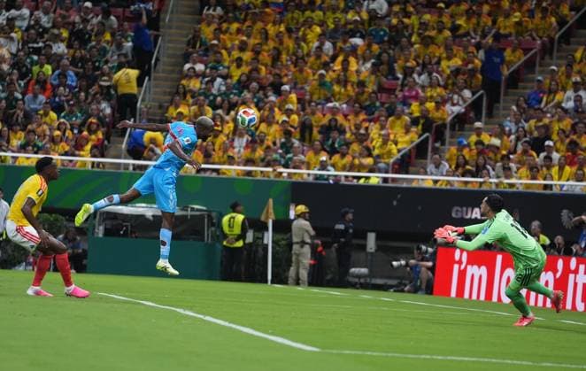 Colombia v DR Congo - FIFA World Cup, WM, Weltmeisterschaft, Fussball 2026 - Group K ZAPOPAN, MEXICO - JUNE 23: Cedric Bakambu (2nd L) of DR Congo in action during the 2026 FIFA World Cup First Stage Group K match between Colombia and DR Congo at Estadio Akron (Guadalajara Stadium) in Zapopan, Guadalajara, Mexico on June 23, 2026. Juancho Torres Anadolu Jalisco Mexico. Editorial use only. Please get in touch for any other usage.  Copyright: x2026xAnadoluxJuanchoxTorresx