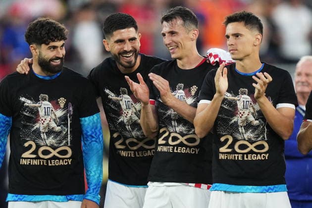 June 23, 2026, Toronto, On, CANADA: Croatia s Ante Budimir (second right) celebrates after defeating Panama as he and teammates wear shirts honouring Luka Modric s 200th appearance for Croatia following a World Cup Group L soccer match, in Toronto, on Tuesday, June 23, 2026. Canada News - June 23, 2026  - ZUMAc35_ 20260623_zaf_c35_240 Copyright: xNathanxDenettex