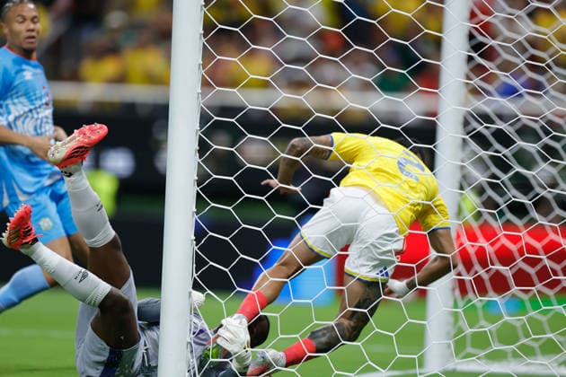 FIFA World Cup, WM, Weltmeisterschaft, Fussball 2026 COLOMBIA VS RD CONGO FIFA WORLD CUP 2026 COLOMBIA VS RD CONGO COLOMBIA VS RD CONGO 23062026 GUADALAJARA, JALISCO. Action photo of Daniel Munoz of Colombia (No. 2) during Group K game of the FIFA World Cup 2026, held at the Estadio Guadalajara at Guadalajara, Jalisco. Foto de accion de Daniel Munoz de Colombia (No. 2), durante juego del Grupo K de la Copa del Mundo 2026 de la FIFA, celebrado en el Estadio Guadalajara en Guadalajara, Jalisco. PHOTO BY IMAGENSHOP AGENCIA FOTOGRAFICA GUADALAJARA JALISCO MEXICO *** FIFA WORLD CUP 2026 COLOMBIA VS. DR CONGO FIFA WORLD CUP 2026 COLOMBIA VS. DR CONGO COLOMBIA VS. DR CONGO 06 23 2026 GUADALAJARA, JALISCO Action photo of Daniel Munoz of Colombia, No. 2, during a Group K match of the 2026 FIFA World Cup, held at Estadio Guadalajara in Guadalajara, Jalisco Action photo of Daniel Munoz of Colombia, No. 2, during a Group K match of the 2026 FIFA World Cup, held at the Estadio Guadalajara in Guadalajara, Jalisco PHOTO BY IMAGENSHOP PHOTO AGENCY GUADALAJARA, JALISCO, MEXICO,detected_source_language Copyright: xIMAGENSHOPxAGENCIAxFOTOGRAFICAx