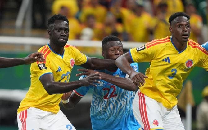 Colombia v DR Congo - FIFA World Cup, WM, Weltmeisterschaft, Fussball 2026 - Group K ZAPOPAN, MEXICO - JUNE 23: Davinson Sanchez (L) of Colombia in action against Chancel Mbemba (22) of DR Congo during the 2026 FIFA World Cup First Stage Group K match between Colombia and DR Congo at Estadio Akron (Guadalajara Stadium) in Zapopan, Guadalajara, Mexico on June 23, 2026. Juancho Torres Anadolu Jalisco Mexico. Editorial use only. Please get in touch for any other usage.  Copyright: x2026xAnadoluxJuanchoxTorresx