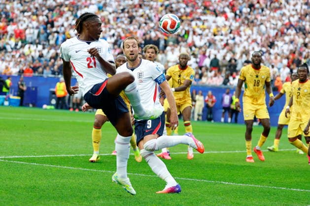BOSTON STADIUM FOXBOROUGH MASSACHUSETTS USA 23.06.2026 FIFA MISTRZOSTWA SWIATA 2026 W PILKA NOZNA W USA MECZ GRUPA L ENGLAND I AND GHANA FIFA World Cup, WM, Weltmeisterschaft, Fussball 2026 Group L match between England and Ghana at Boston Stadium in Foxborough, Massachusetts on June 23, 2026 N Z England midfielder Eberechi Eze (21) England forward Harry Kane (9) KAMIL KRZACZYNSKI NEWSPIX.PL --- newspix.pl POLAND OUT!  KSK
