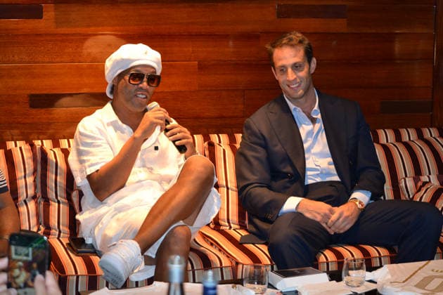 Brazilian soccer star Ronaldinho Gaúcho (L) speaks alongside Ravenna president Ignazio Cipriani during the announcement of his return to professional soccer at age 46 with Italian club Ravenna FC in Miami, United States, 23 June 2026. New colors, same smile. Soccer has always been a source of joy for me, and I’m excited to bring that spirit to Ravenna. Let the magic begin! said the international legend during a presentation in South Florida. Ronaldinho announces in Miami that he is returning to professional soccer with the Italian club Ravenna !ACHTUNG: NUR REDAKTIONELLE NUTZUNG!  Copyright: xAntonixBelchix AME3861 20260624-55020689016_1