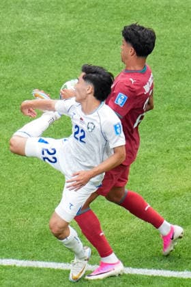 Abbosbek Fayzullaev of Uzbekistan (L) and Joao Cancelo of Portugal (R) fight for possession during a FIFA Men’s World Cup 2026 Group Stage football match between Portugal and Uzbekistan at Houston Stadium, in Houston on June 23th 2026 (Photo by Alexandra Fechete SPP)  Copyright: xAlexandraxFechete SPPx Sportspressphoto_SPR174384