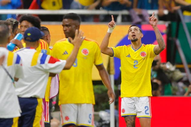 FIFA World Cup, WM, Weltmeisterschaft, Fussball 2026 - Group K - Colombia vs DR Congo Daniel Munoz (R) of Colombia celebrates a goal during a FIFA World Cup 2026 Group K soccer match between Colombia and DR Congo in Guadalajara, Mexico, 23 June 2026. GUADALAJARA Mexico  Copyright: xFRANCISCOxGUASCOx
