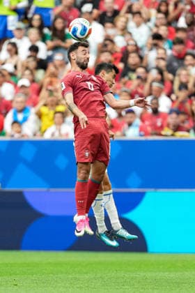 Bruno Fernandes of Portugal heads the ball during a FIFA Men’s World Cup 2026 Group Stage football match between Portugal and Uzbekistan at Houston Stadium, in Houston on June 23th 2026 (Photo by LVDIDI SPP)  Copyright: xLVDIDI SPPx Sportspressphoto_SPR174425
