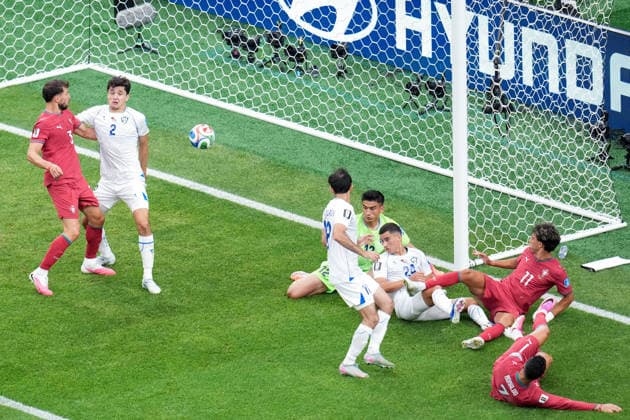 Cristiano Ronaldo of Portugal and Abduvohid Nematov of Uzbekistan fight for possession during a FIFA Men’s World Cup 2026 Group Stage football match between Portugal and Uzbekistan at Houston Stadium, in Houston on June 23th 2026 (Photo by Alexandra Fechete SPP)  Copyright: xAlexandraxFechete SPPx Sportspressphoto_SPR174482